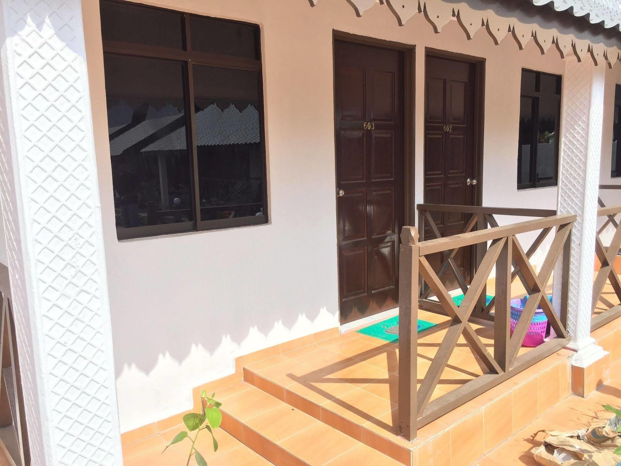 Rasa Senang Villa -Islam Guest Only Пантай-Сенанг Экстерьер фото