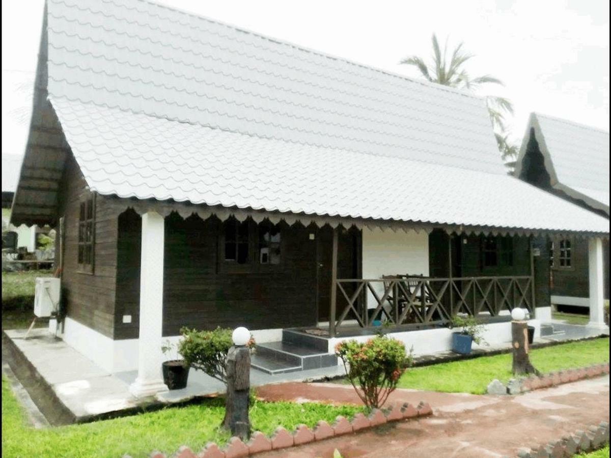 Rasa Senang Villa -Islam Guest Only Пантай-Сенанг Экстерьер фото